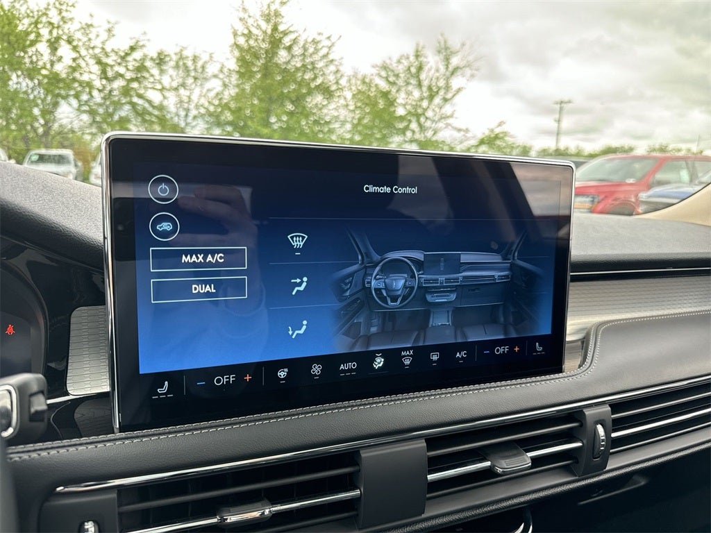 2025 Lincoln Corsair Premiere