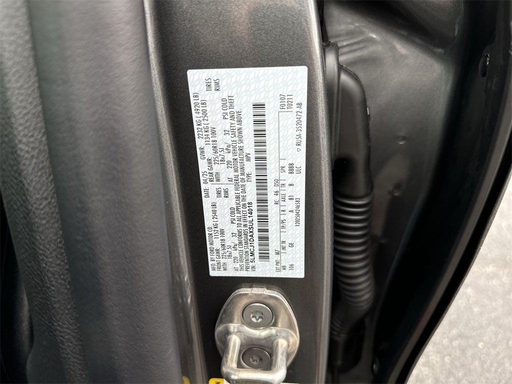 2025 Lincoln Corsair Premiere