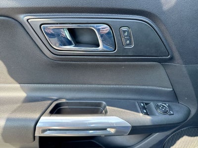 2017 Ford Mustang V6