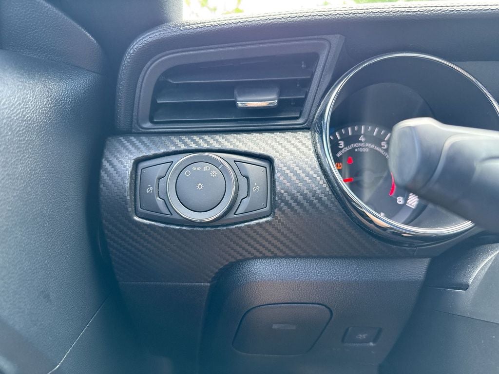 2016 Ford Mustang V6