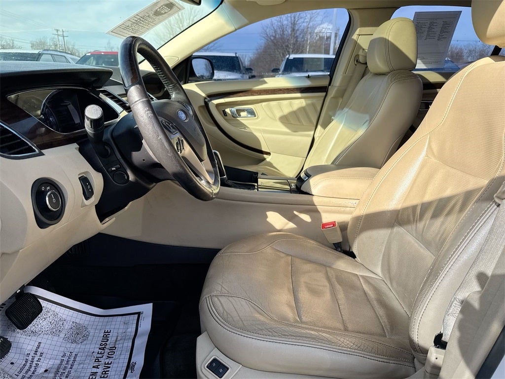 2017 Ford Taurus Limited