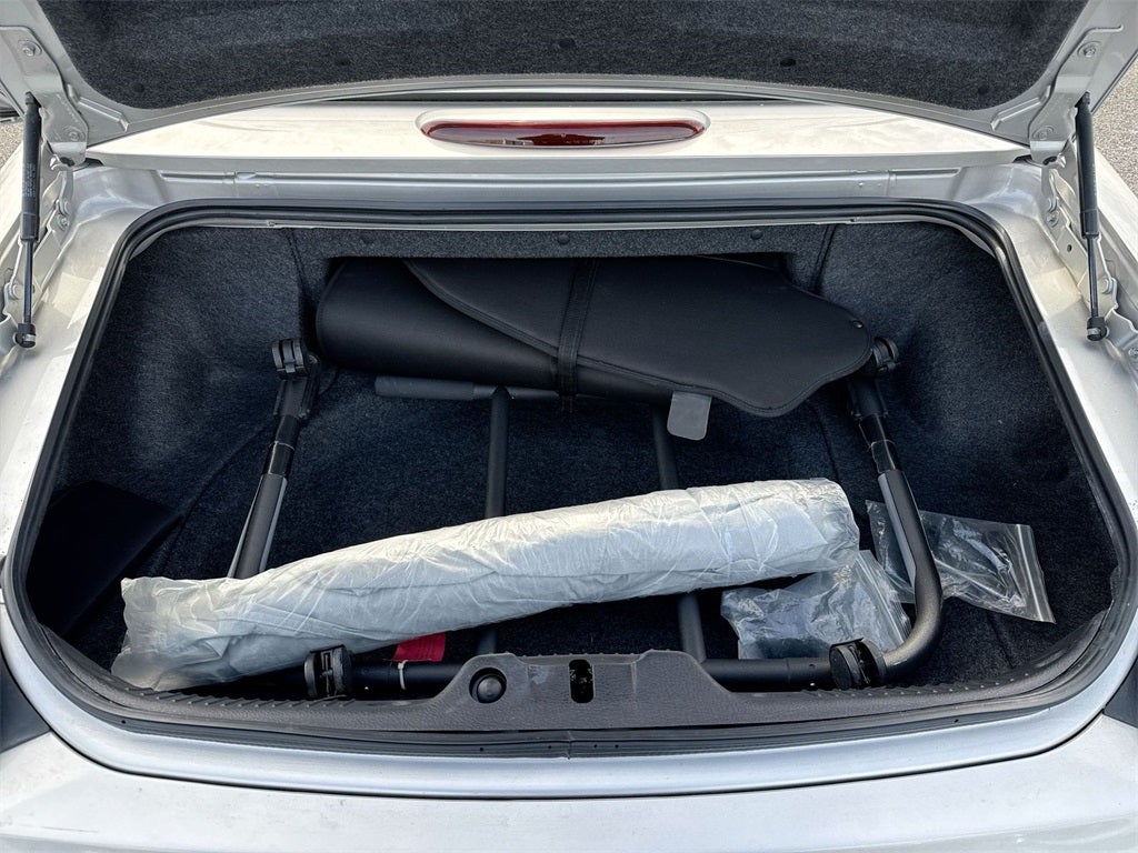 2004 Ford Thunderbird Base