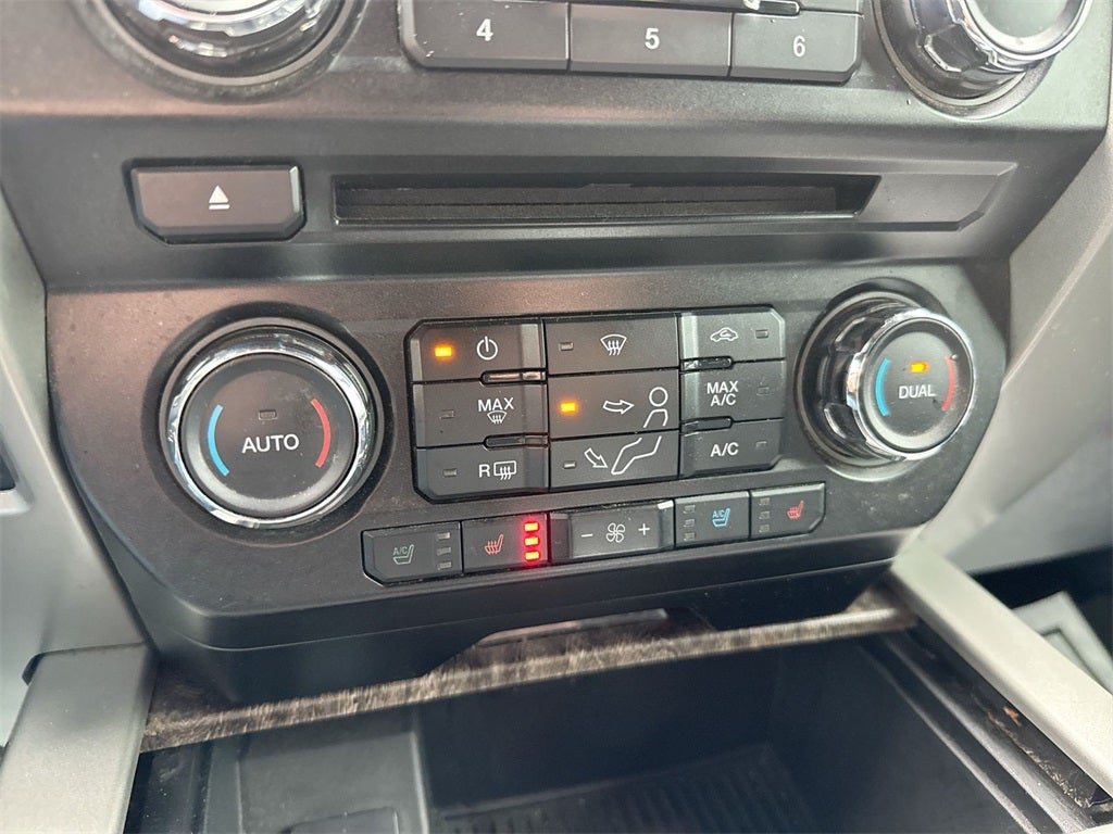 2017 Ford F-350SD Lariat