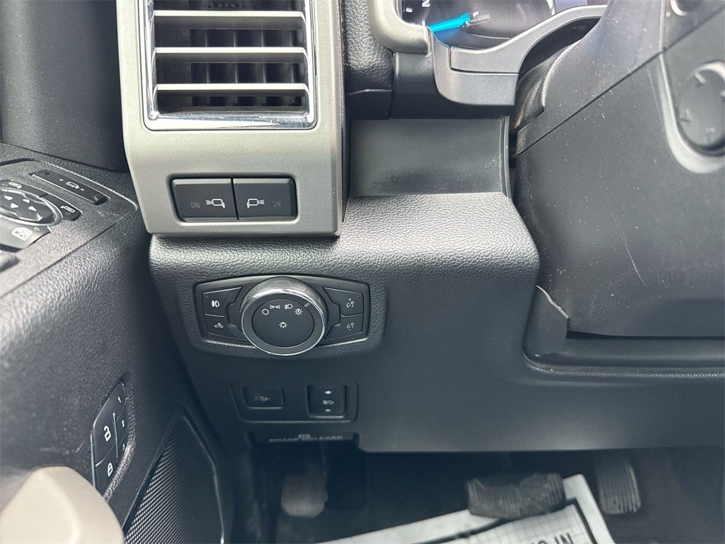 2017 Ford F-350SD Lariat