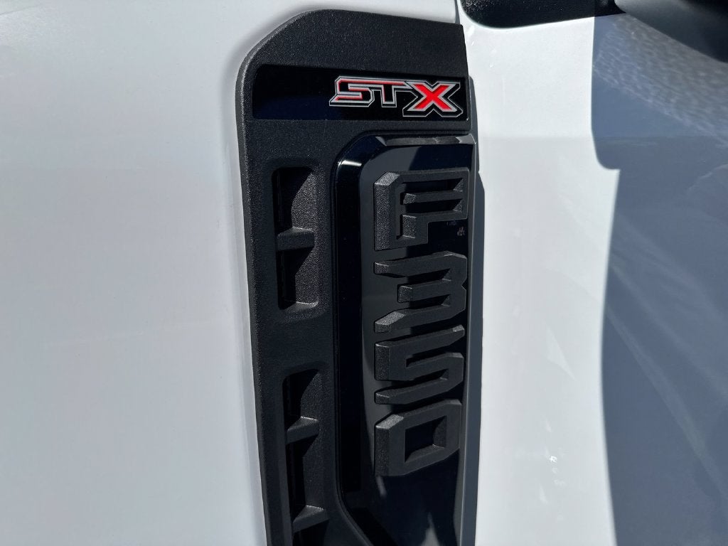 2027 Ford F-350SD XL