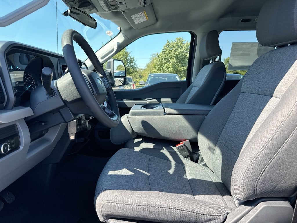 2027 Ford F-350SD XL
