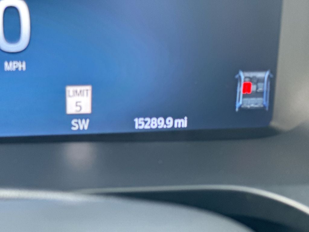 2024 Ford F-150 Lightning Flash