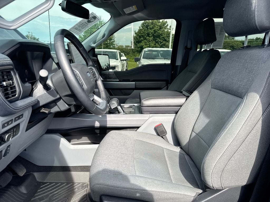 2024 Ford F-150 Lightning Flash