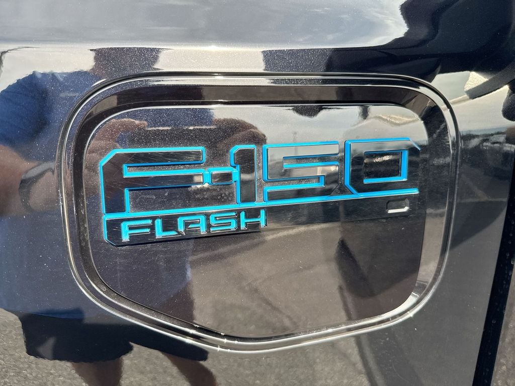 2024 Ford F-150 Lightning Flash