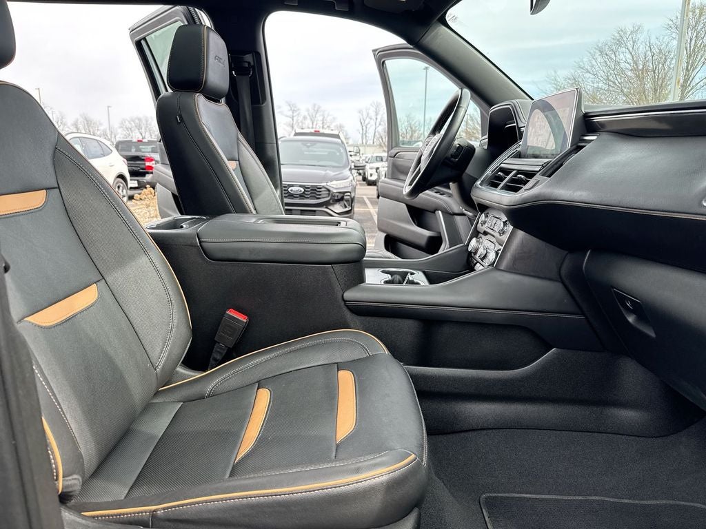 2023 GMC Yukon XL AT4