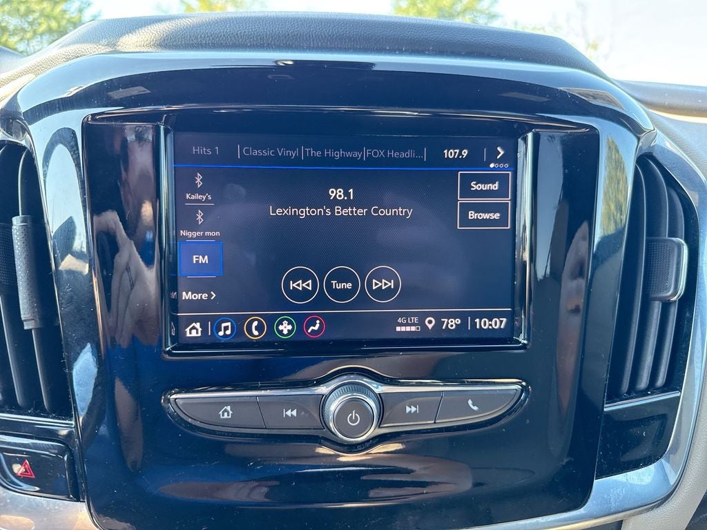 2023 Chevrolet Traverse LS