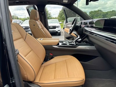 2025 Cadillac Escalade Premium Luxury