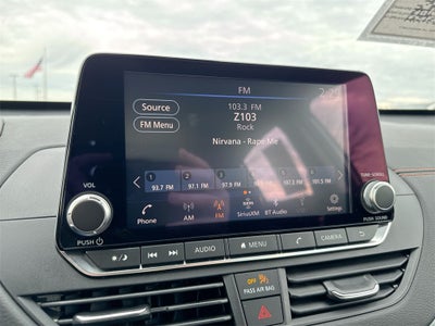 2022 Nissan Altima 2.5 SR