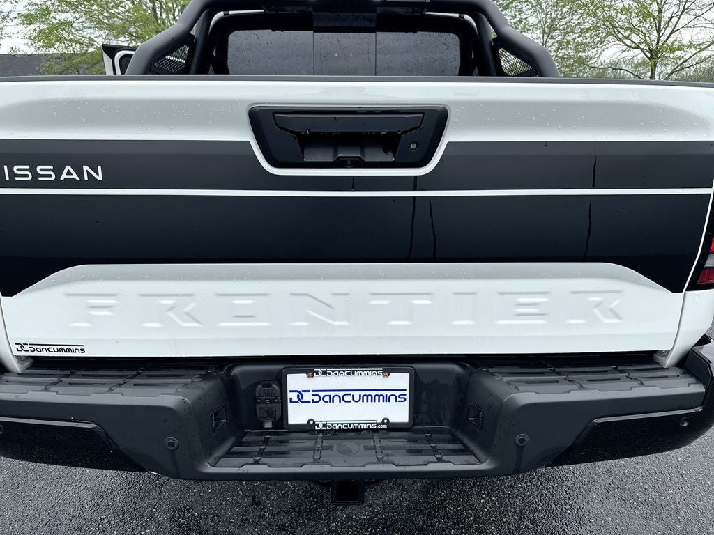 2024 Nissan Frontier SV