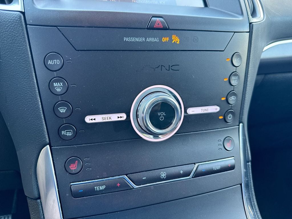 2020 Ford Edge Titanium
