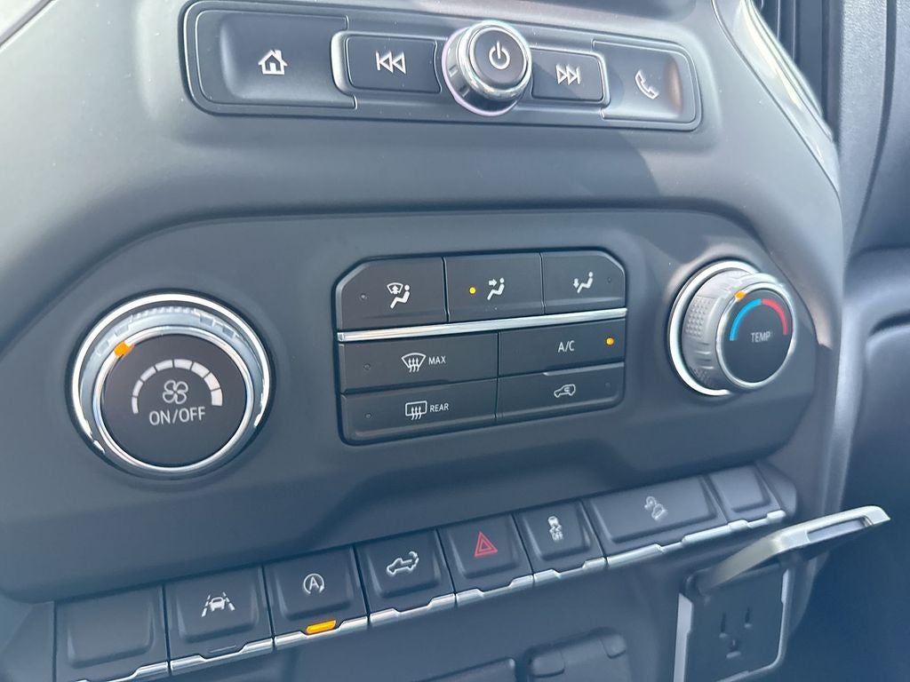 2024 Chevrolet Silverado 1500 Custom Trail Boss