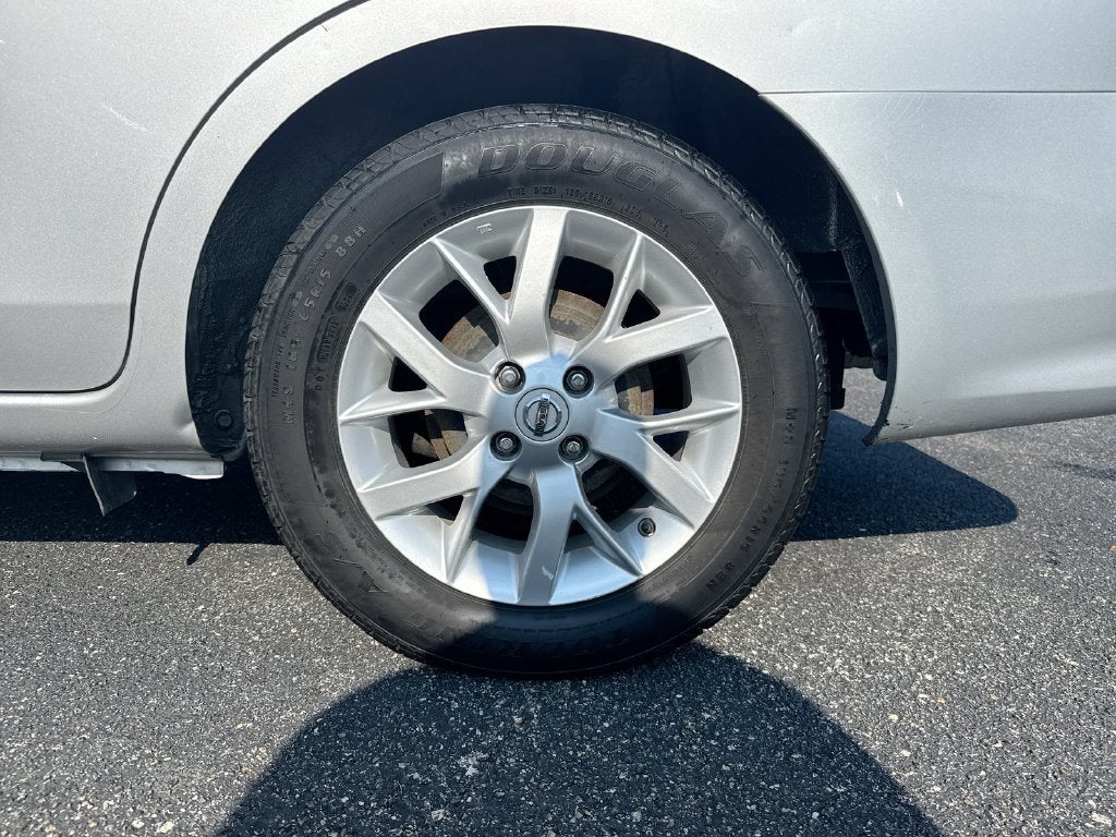 2018 Nissan Versa 1.6 SV