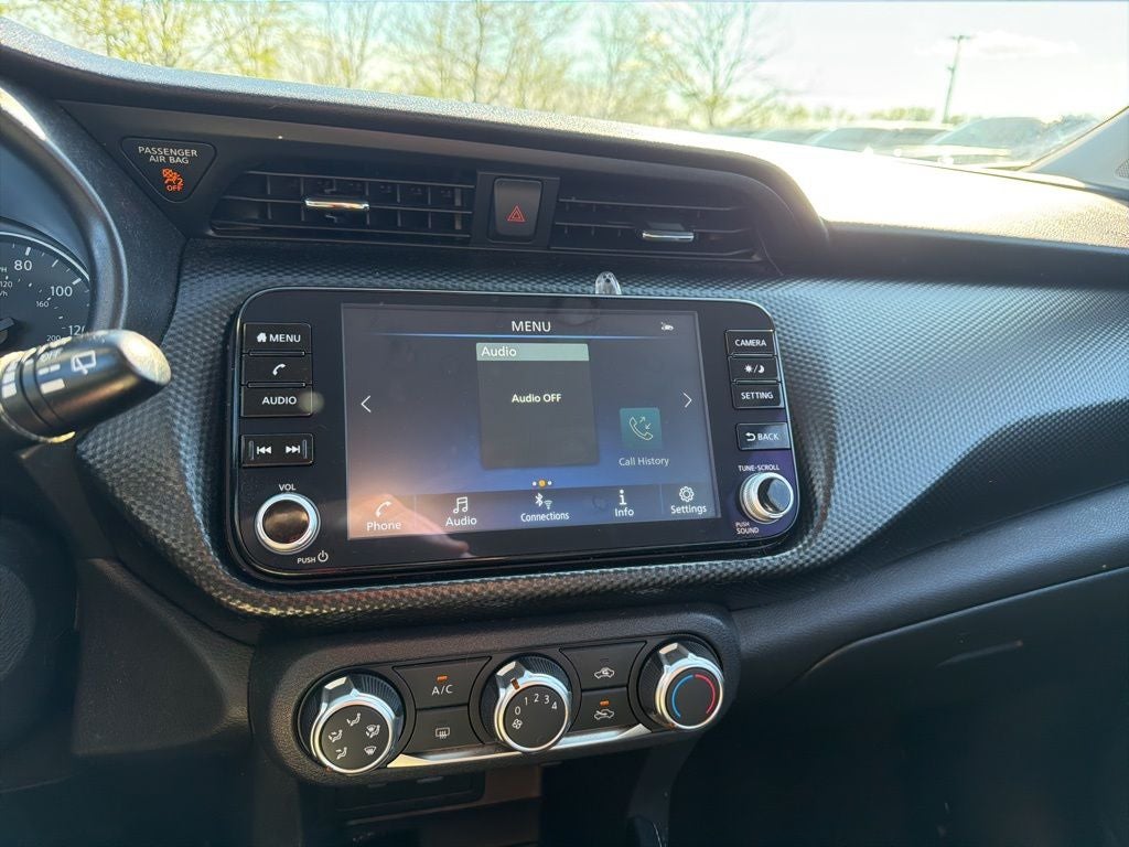 2024 Nissan Kicks SV