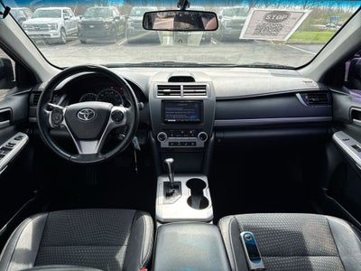 2014 Toyota Camry SE