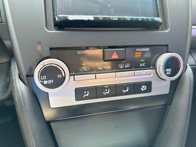 2014 Toyota Camry SE