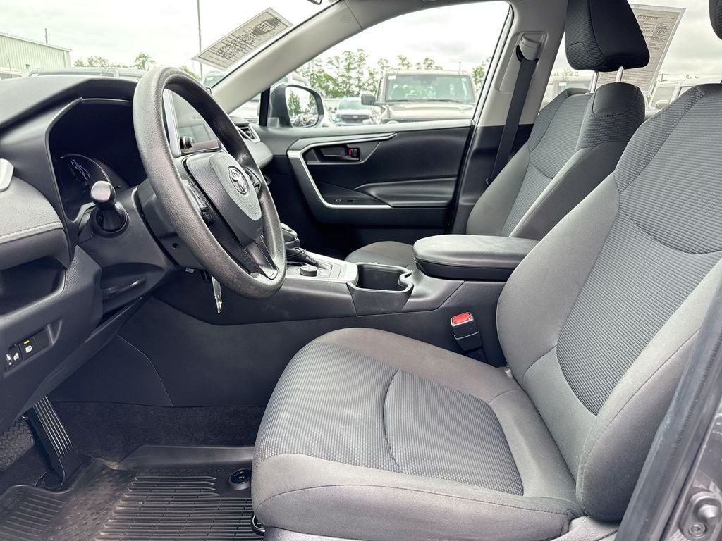 2023 Toyota RAV4 Hybrid LE