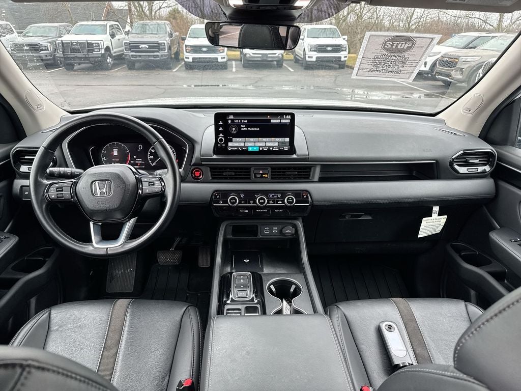 2025 Honda Pilot Touring