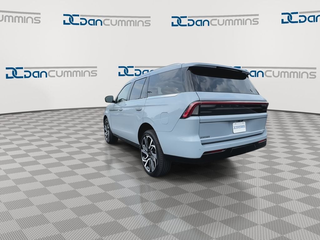 2027 Lincoln Navigator Reserve
