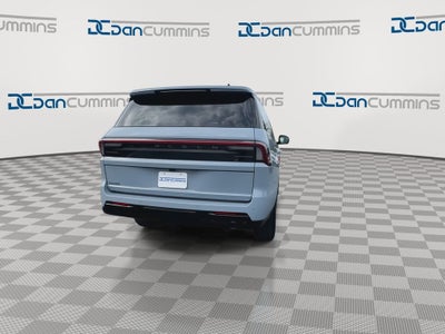 2027 Lincoln Navigator Reserve