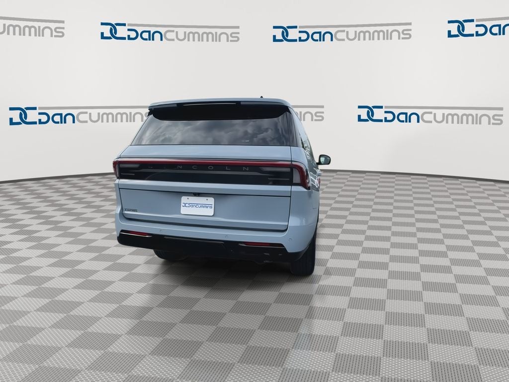 2027 Lincoln Navigator Reserve