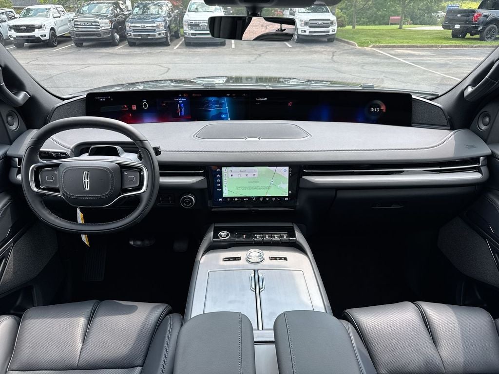 2027 Lincoln Navigator L Reserve