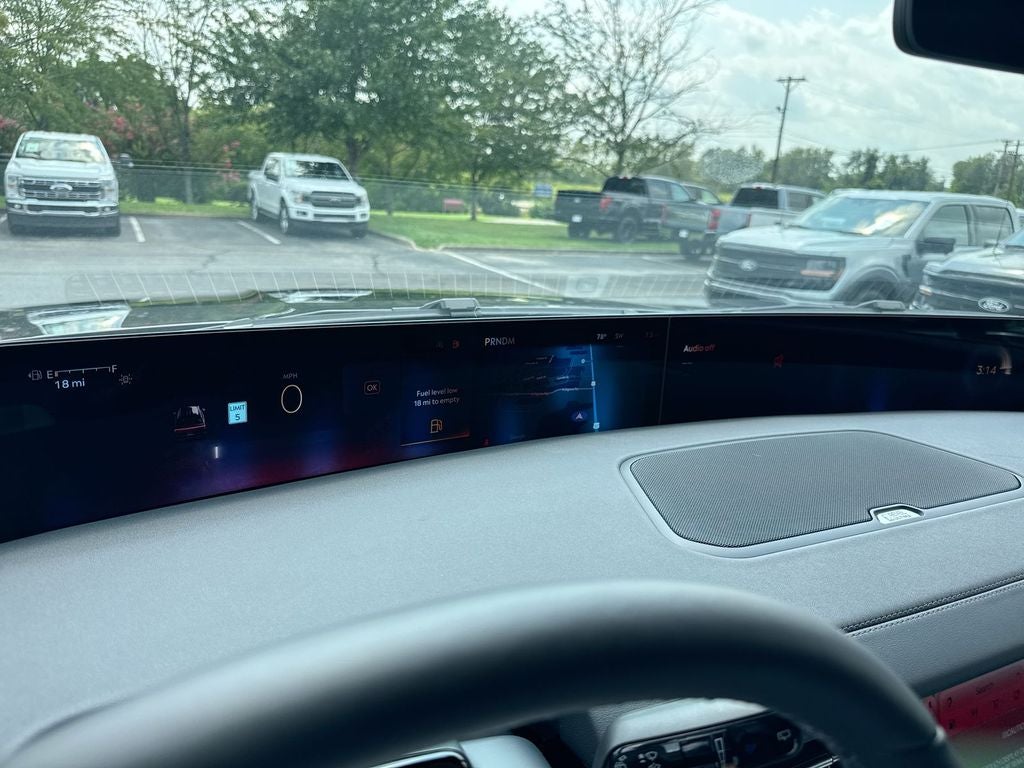 2027 Lincoln Navigator L Reserve