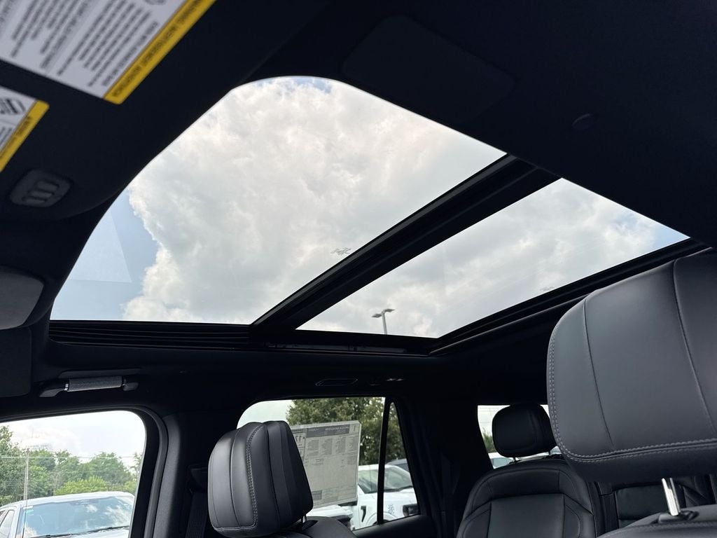 2027 Lincoln Navigator L Reserve
