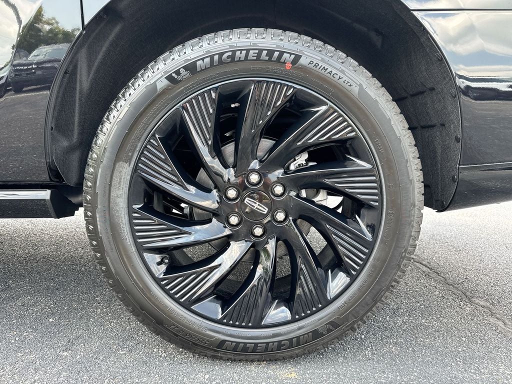 2027 Lincoln Navigator L Reserve
