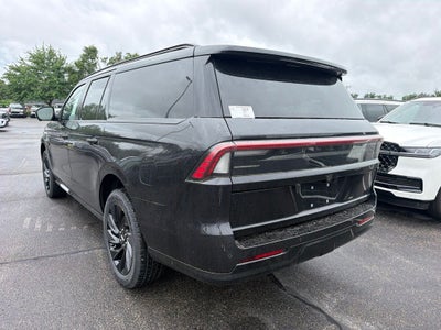 2027 Lincoln Navigator L Reserve