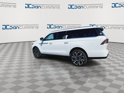 2027 Lincoln Navigator L Reserve