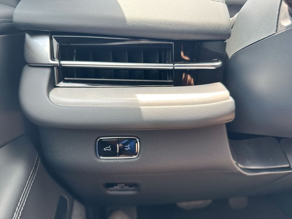 2027 Lincoln Navigator L Reserve