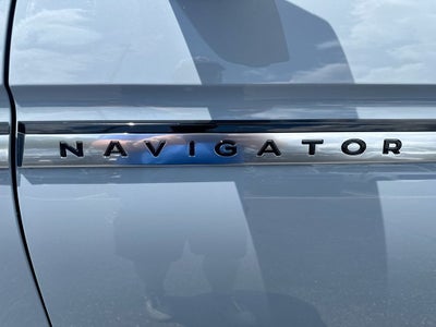 2027 Lincoln Navigator L Reserve