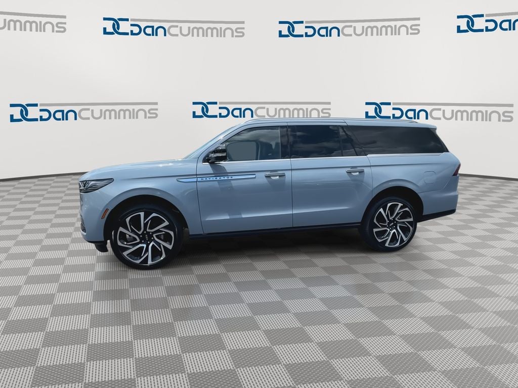 2027 Lincoln Navigator L Reserve