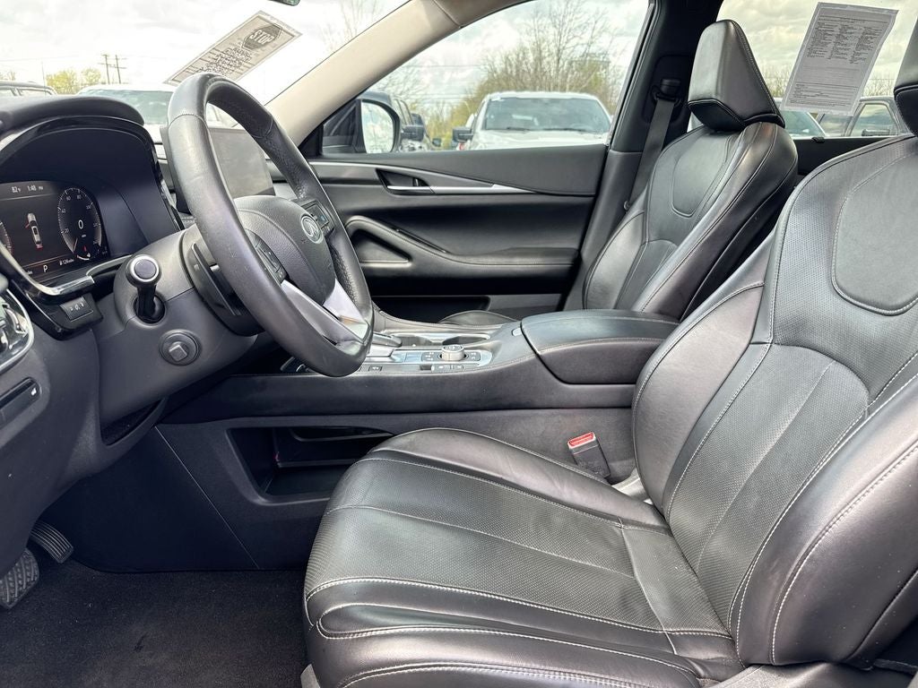 2023 INFINITI QX60 LUXE