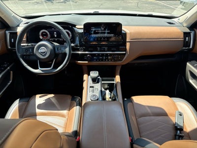2022 Nissan Pathfinder Platinum