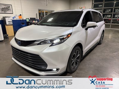 2025 Toyota Sienna Platinum