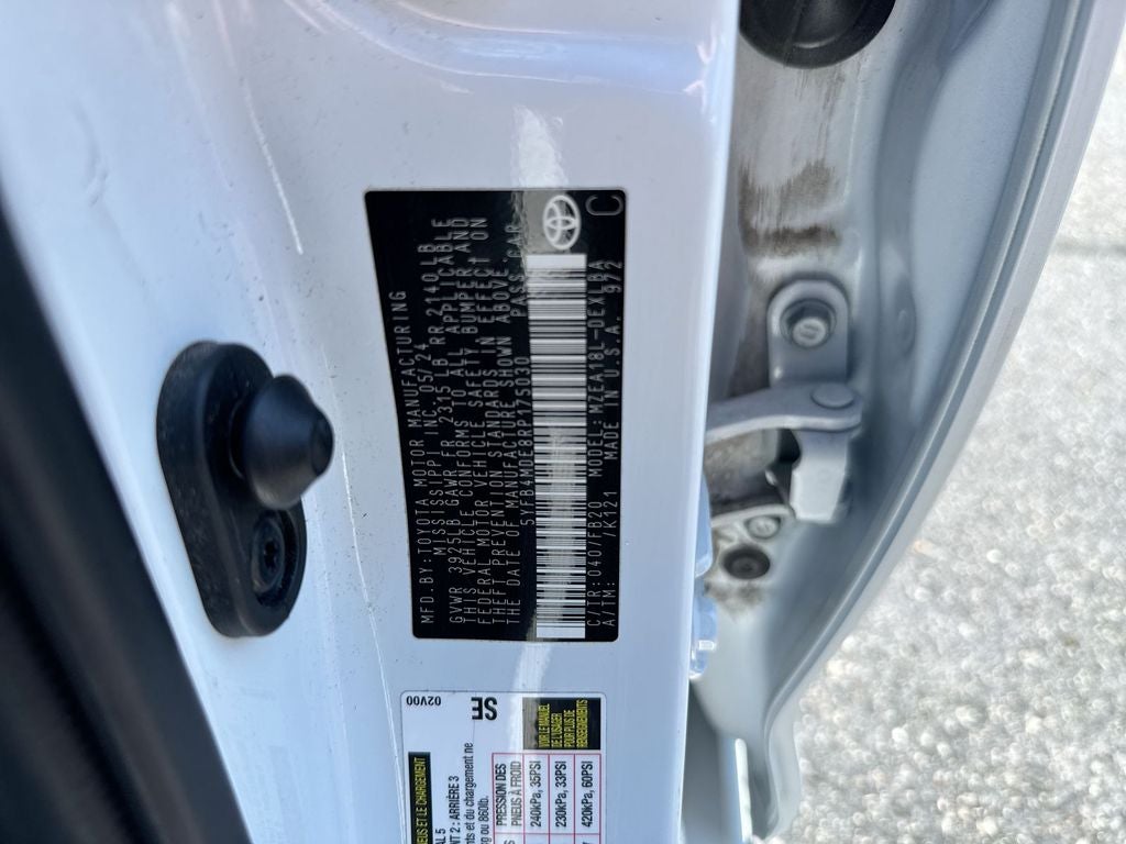 2024 Toyota Corolla LE