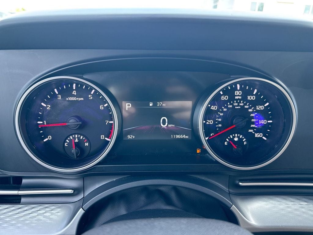 2022 Kia Carnival LX
