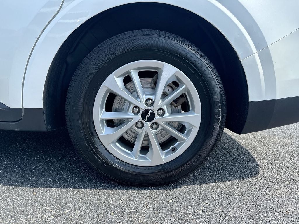 2022 Kia Carnival LX