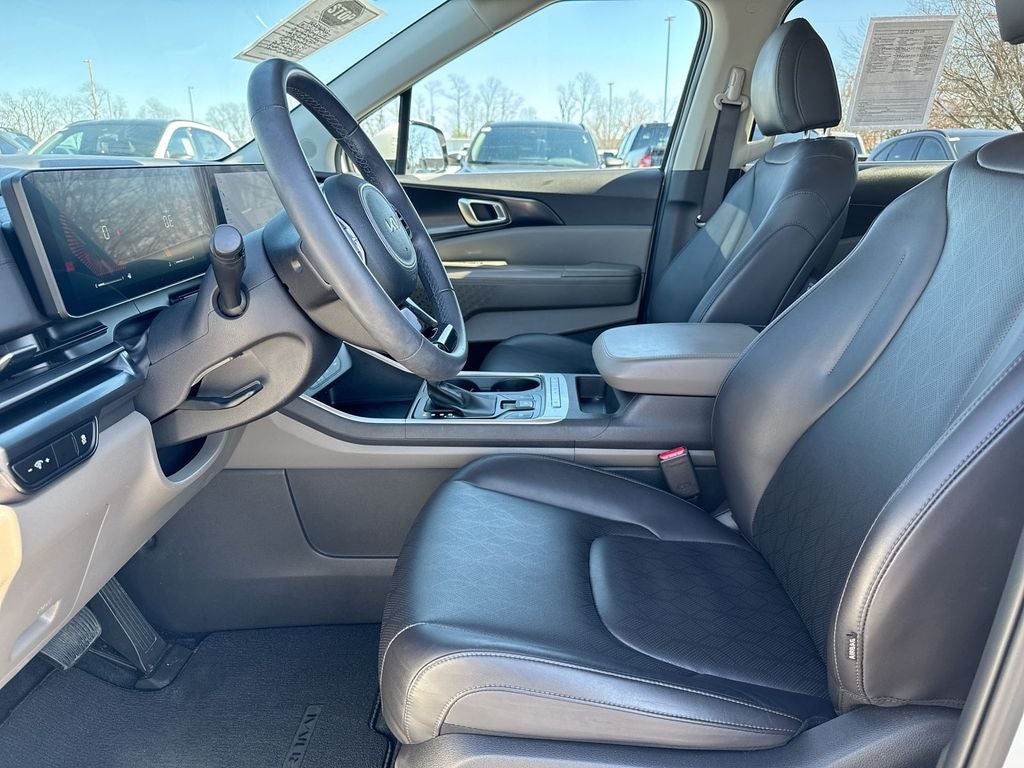 2025 Kia Carnival LXS