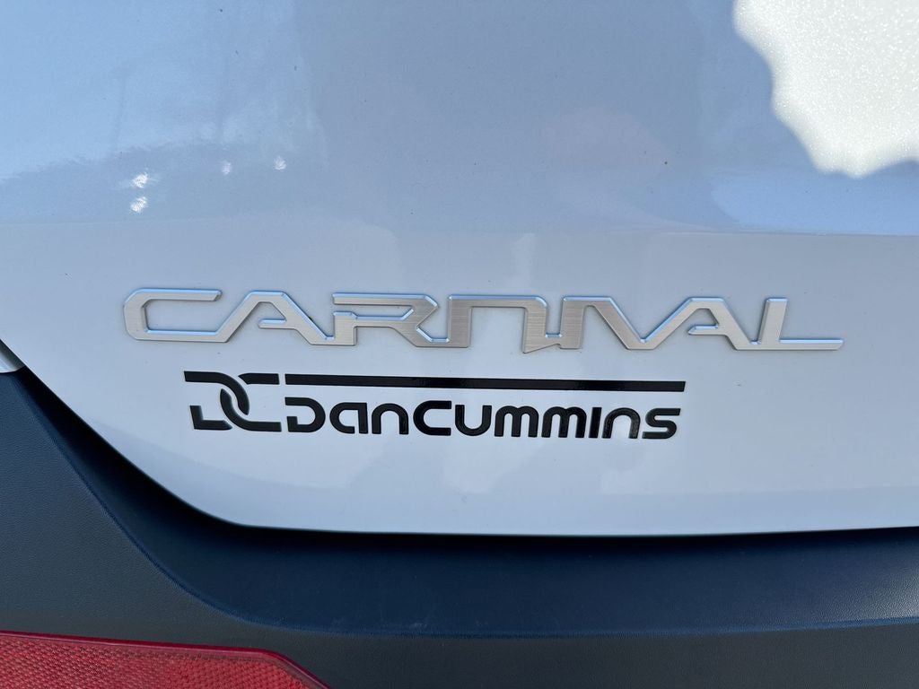 2025 Kia Carnival LXS