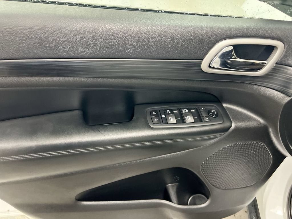 2020 Jeep Grand Cherokee Laredo