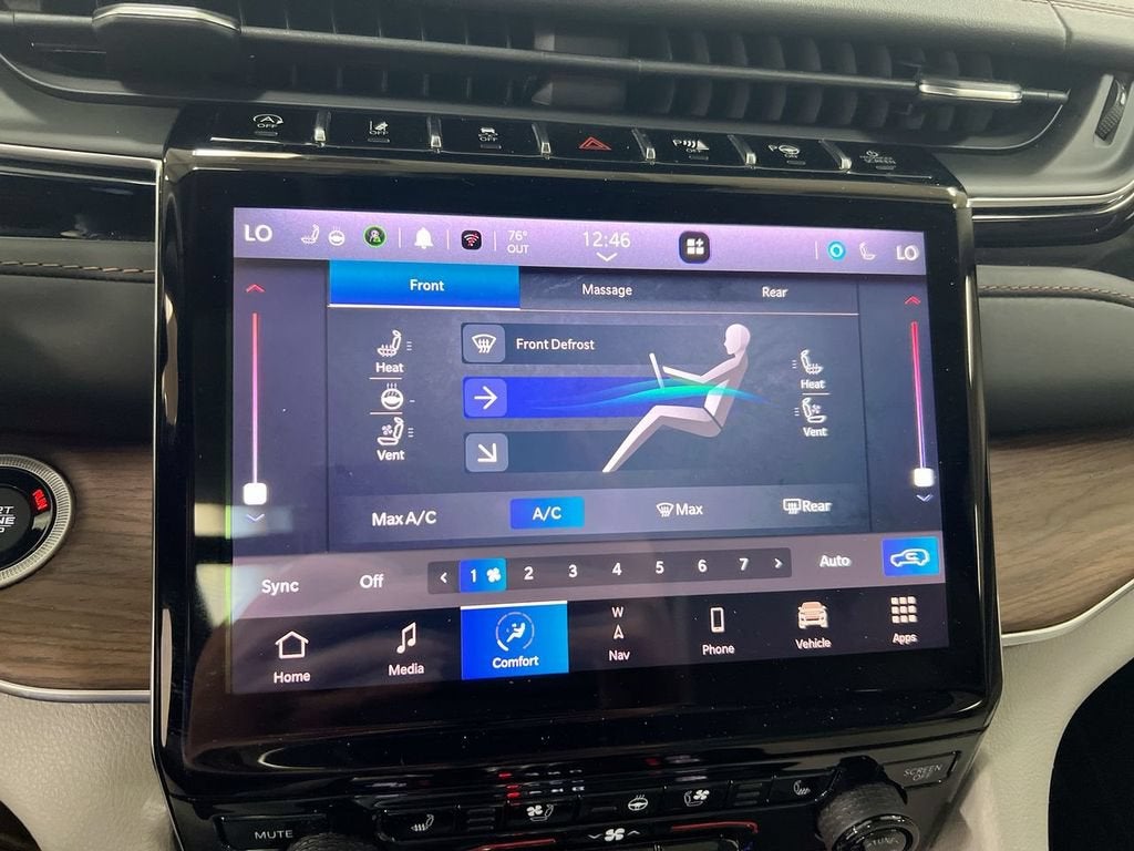 2022 Jeep Grand Cherokee Summit