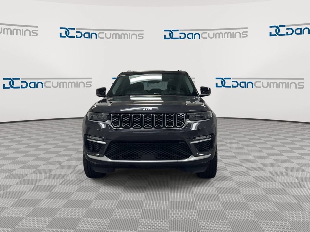 2022 Jeep Grand Cherokee Summit