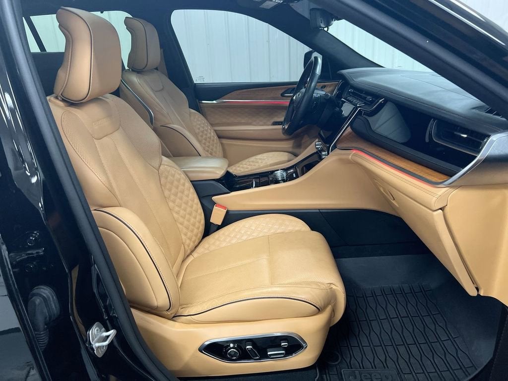 2023 Jeep Grand Cherokee Summit Reserve